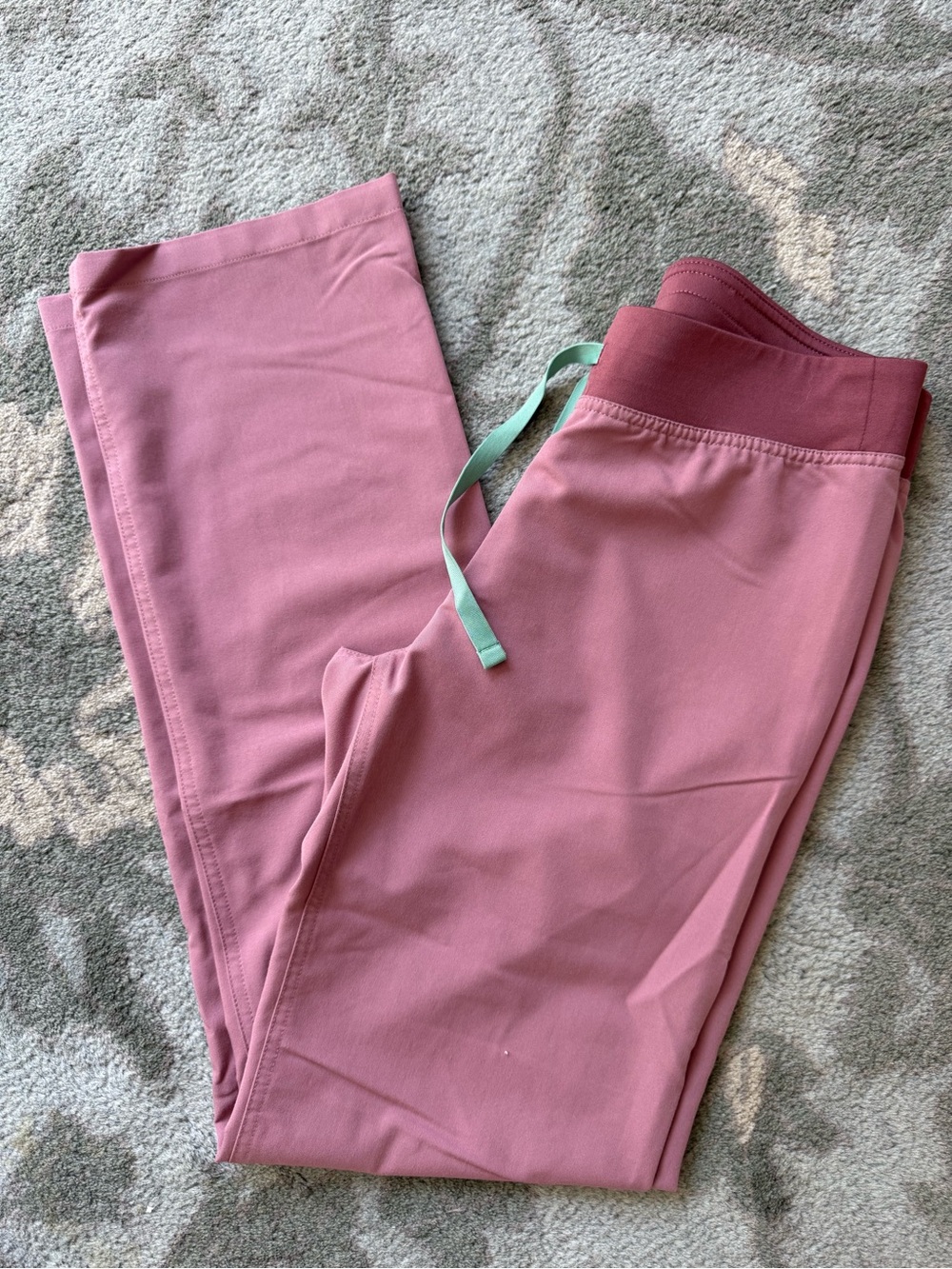 Women’s FIGS Livingston Scrub Pants